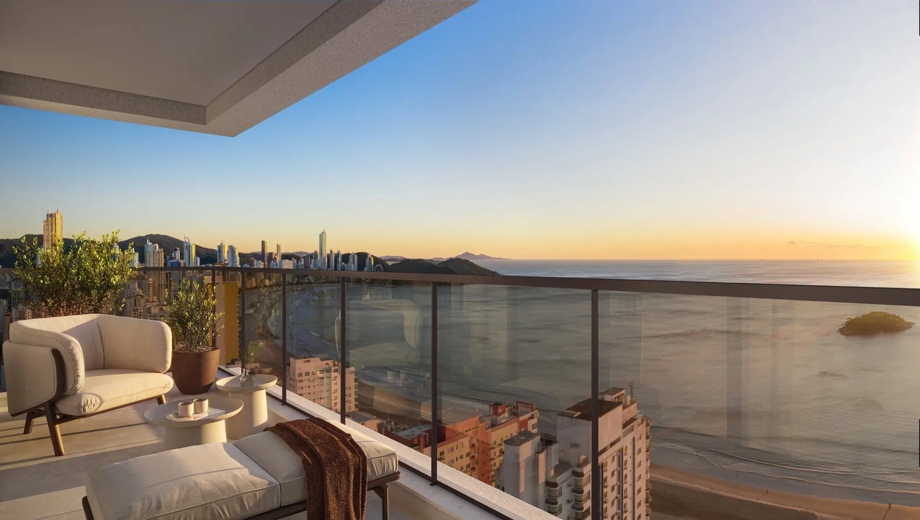 A vista da sacada, na quadra do mar